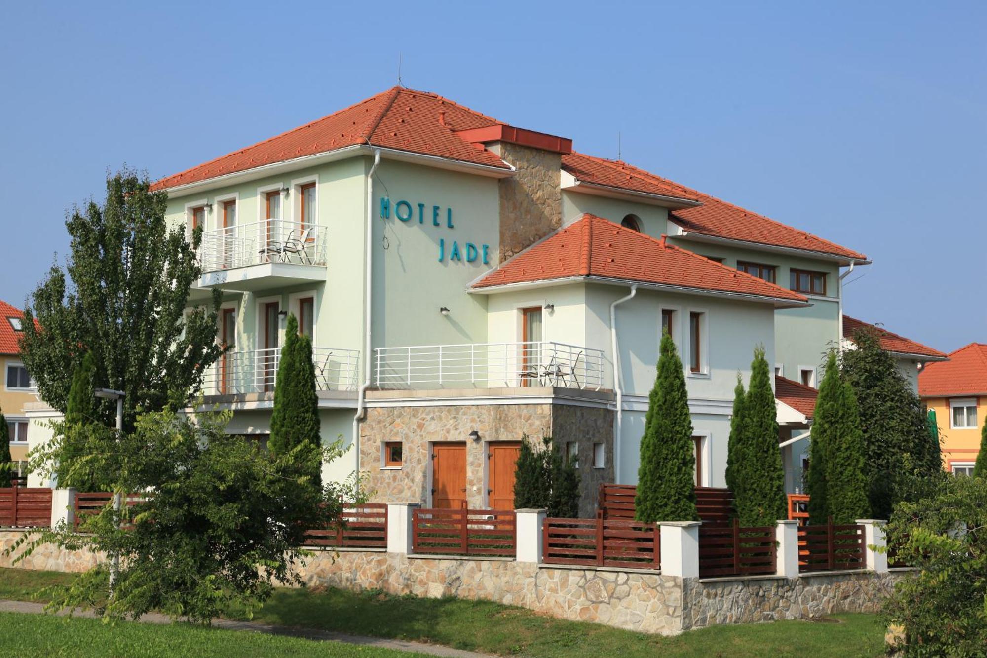 Jade Hotel-Ezüsthíd Hotel Veszprém Kültér fotó