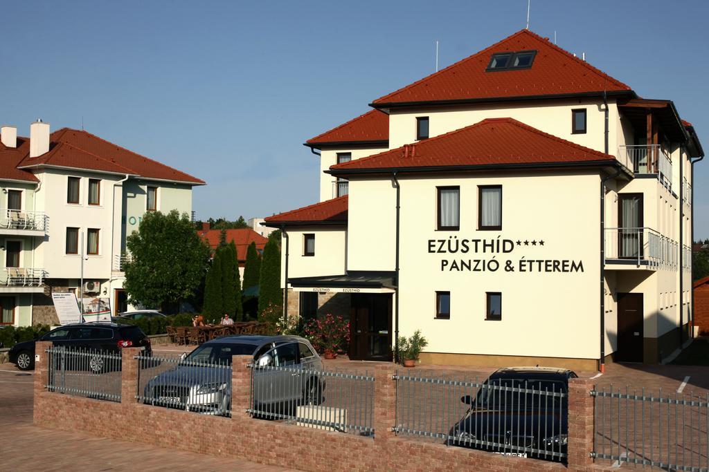 Jade Hotel-Ezüsthíd Hotel Veszprém Kültér fotó