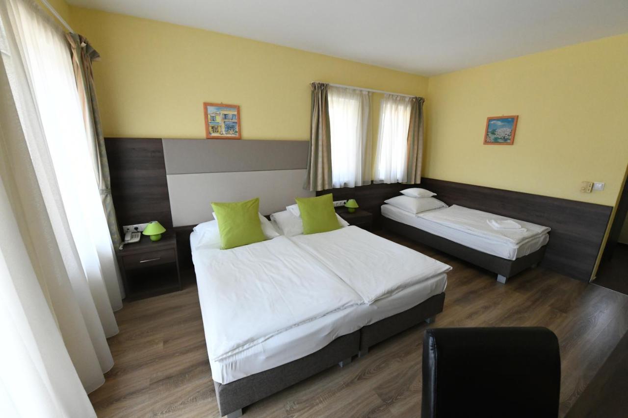 Jade Hotel-Ezüsthíd Hotel Veszprém Kültér fotó