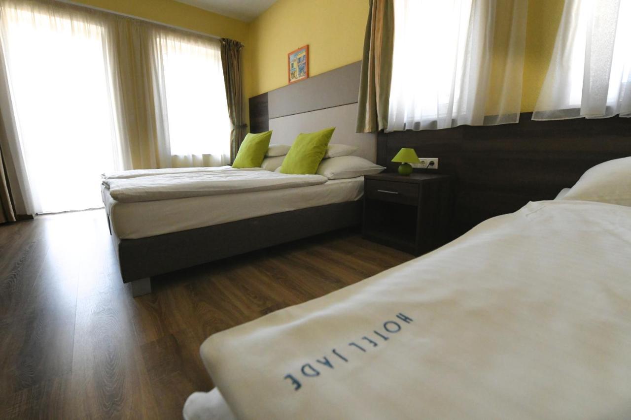 Jade Hotel-Ezüsthíd Hotel Veszprém Kültér fotó