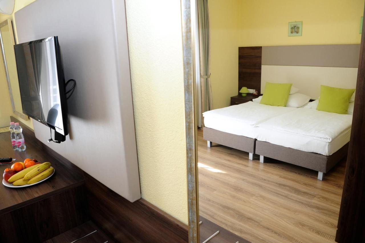 Jade Hotel-Ezüsthíd Hotel Veszprém Kültér fotó