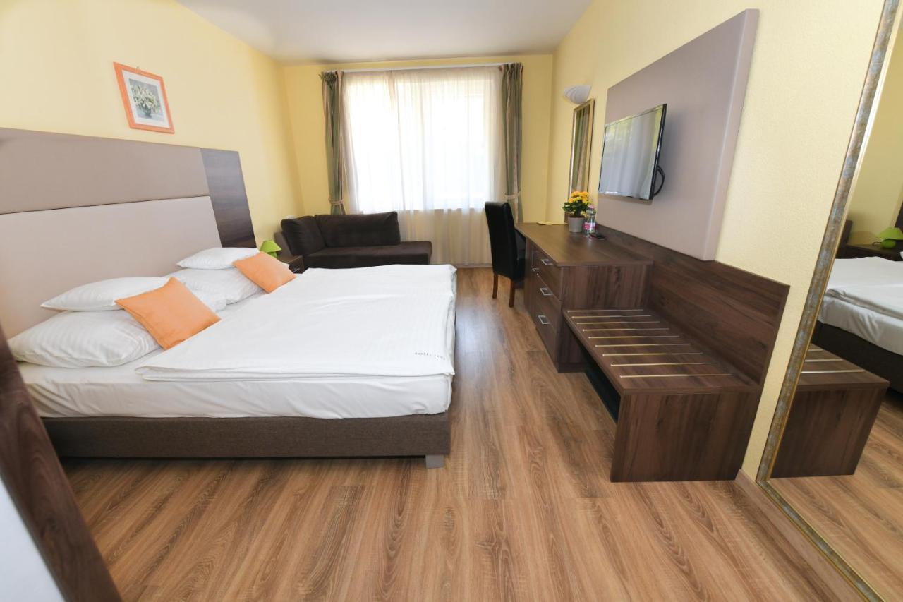 Jade Hotel-Ezüsthíd Hotel Veszprém Kültér fotó